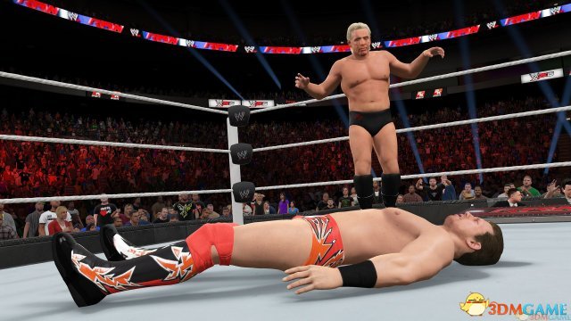 WWE2K15 將對手扔出擂台角柱操作方法 怎麽扔出擂台