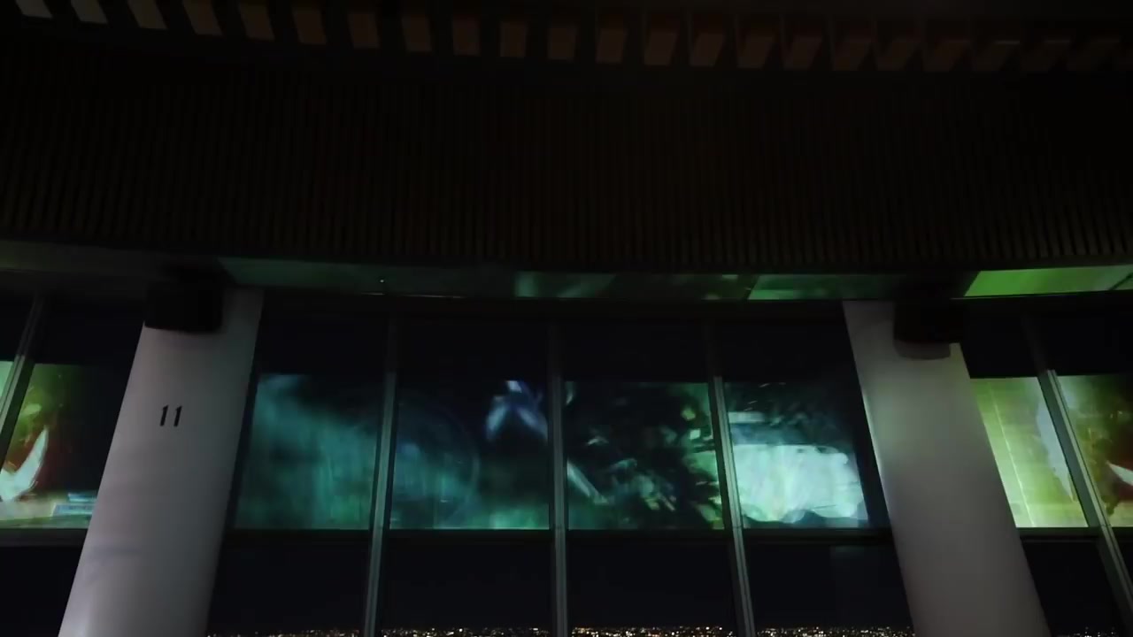 《FF7：重製版》東京晴空塔投射內容實拍視頻展示