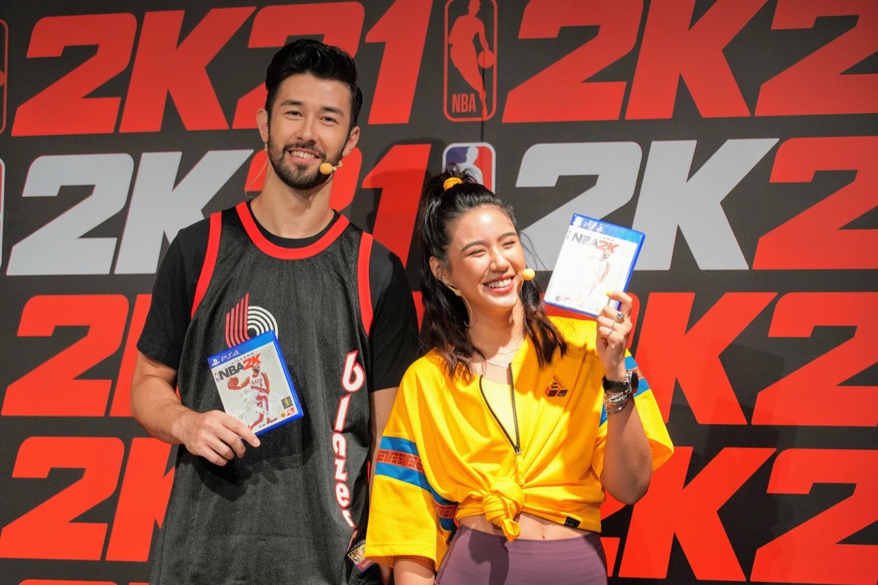 《NBA 2K21》巨幅廣告現身台灣NBA專賣店 明星助陣