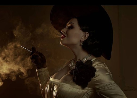 俄羅斯COSER展示《惡靈古堡8》吸血鬼夫人COS照 華貴美豔惟妙惟肖