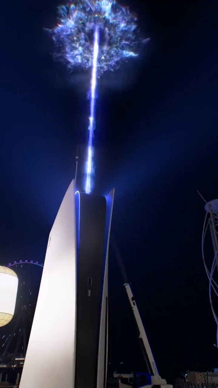 打開異世界大門！巨型PS5降落杜拜 噴射藍色光柱